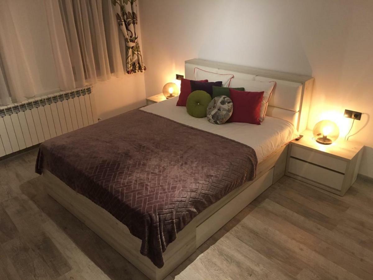 סיביו Amedeea'S Apartment מראה חיצוני תמונה